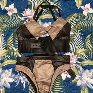 Creatures of XIX Pole Outfit